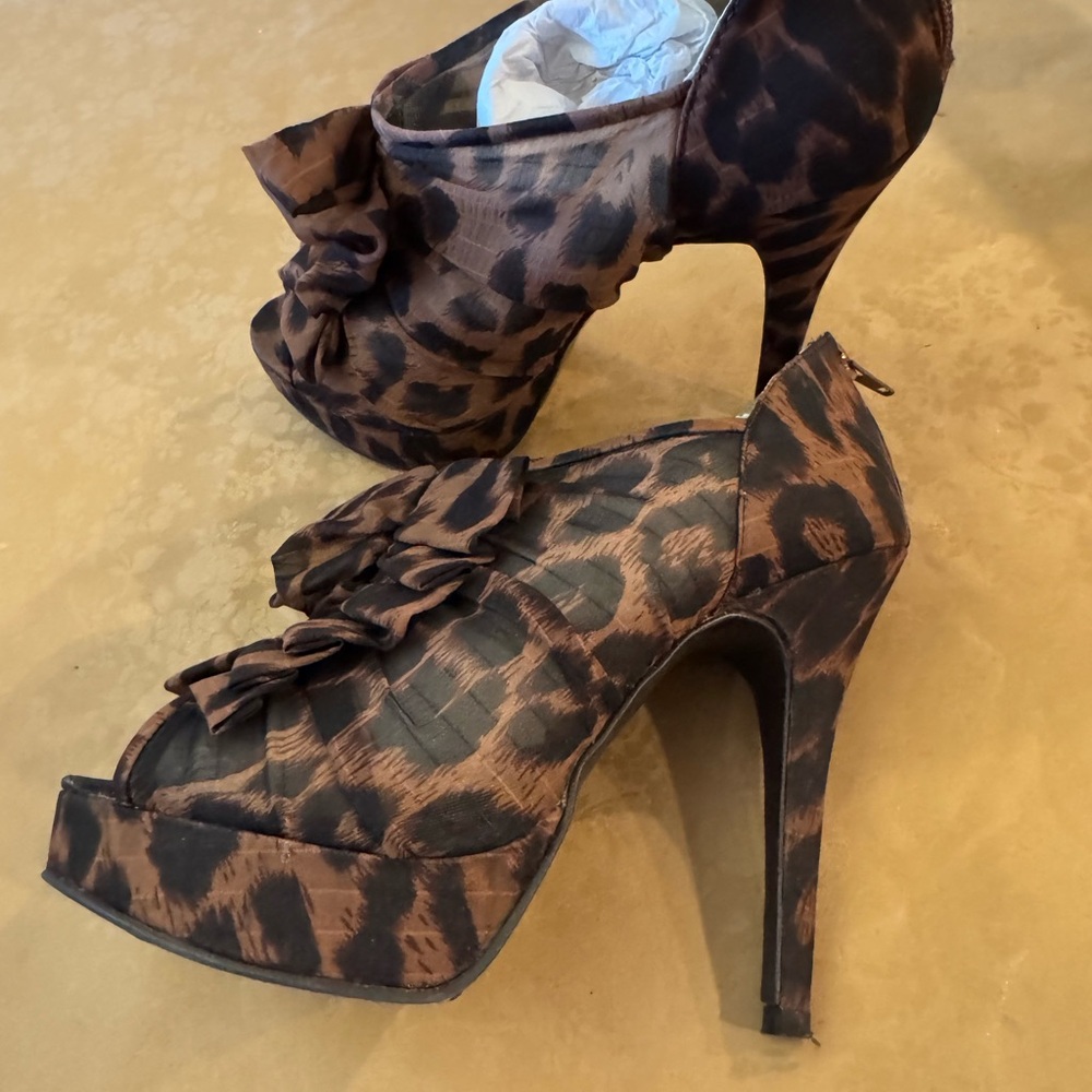 Nine West Brown Animal Print Heels